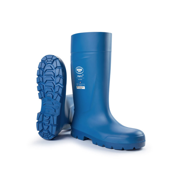 Steplite_EasyGrip_S4-ASTM_blue_pairFullSole_lowres