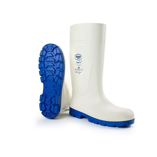 Steplite_EasyGrip_S4-ASTM_white_pairFullSole_lowres